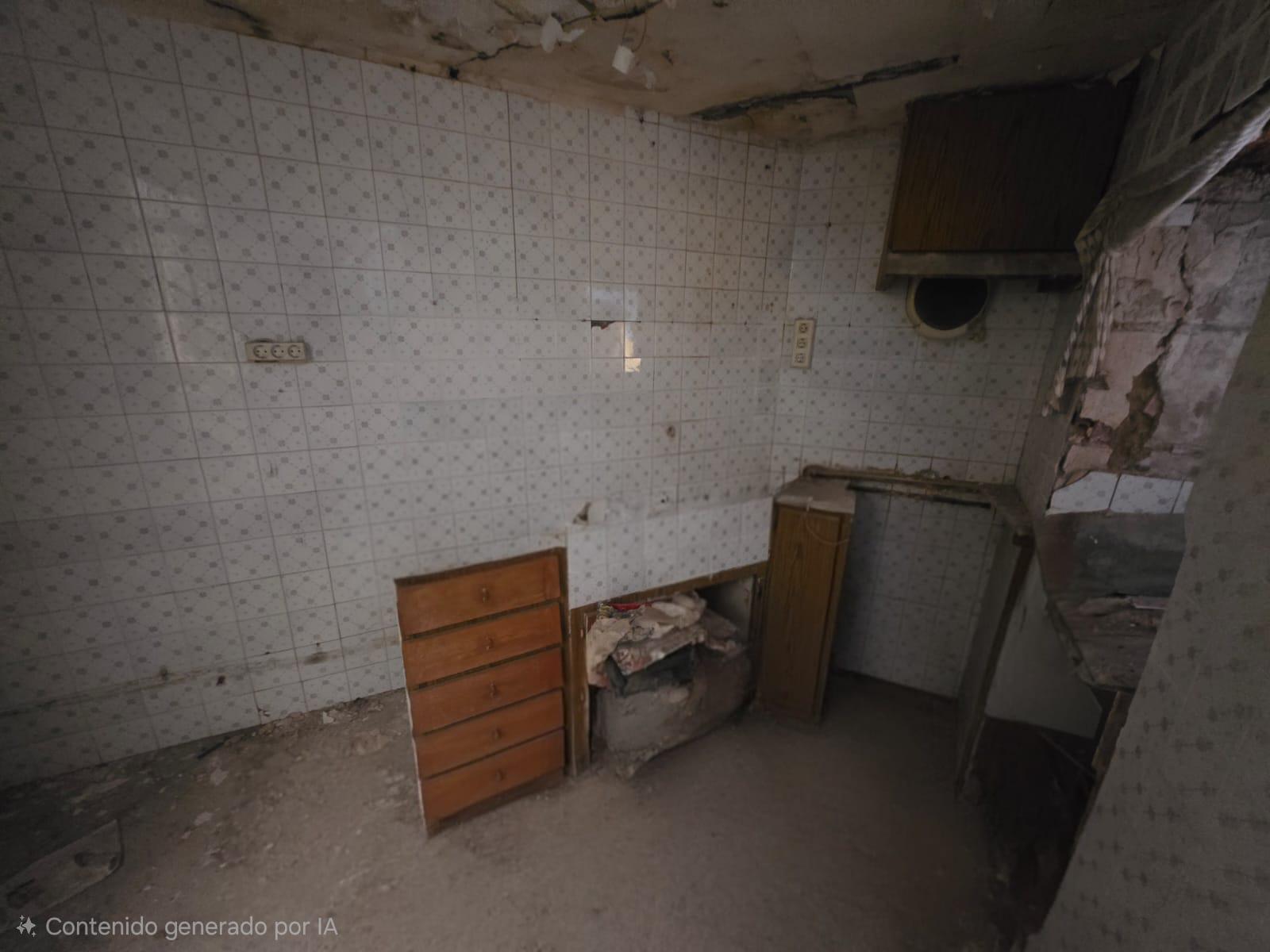 Imagen 13 Casa Adosada en venta en Villena / Casa  para reforma integral junto Pza. Pascual Doménec