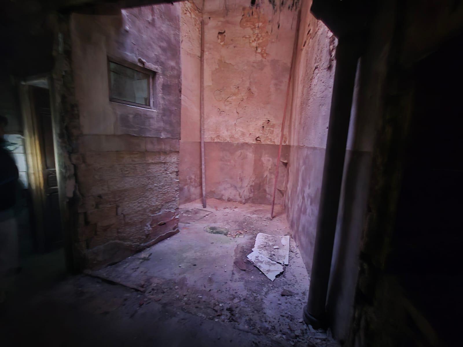 Imagen 8 Casa Adosada en venta en Villena / Casa adosada para reformar junto Casa de la Cultura