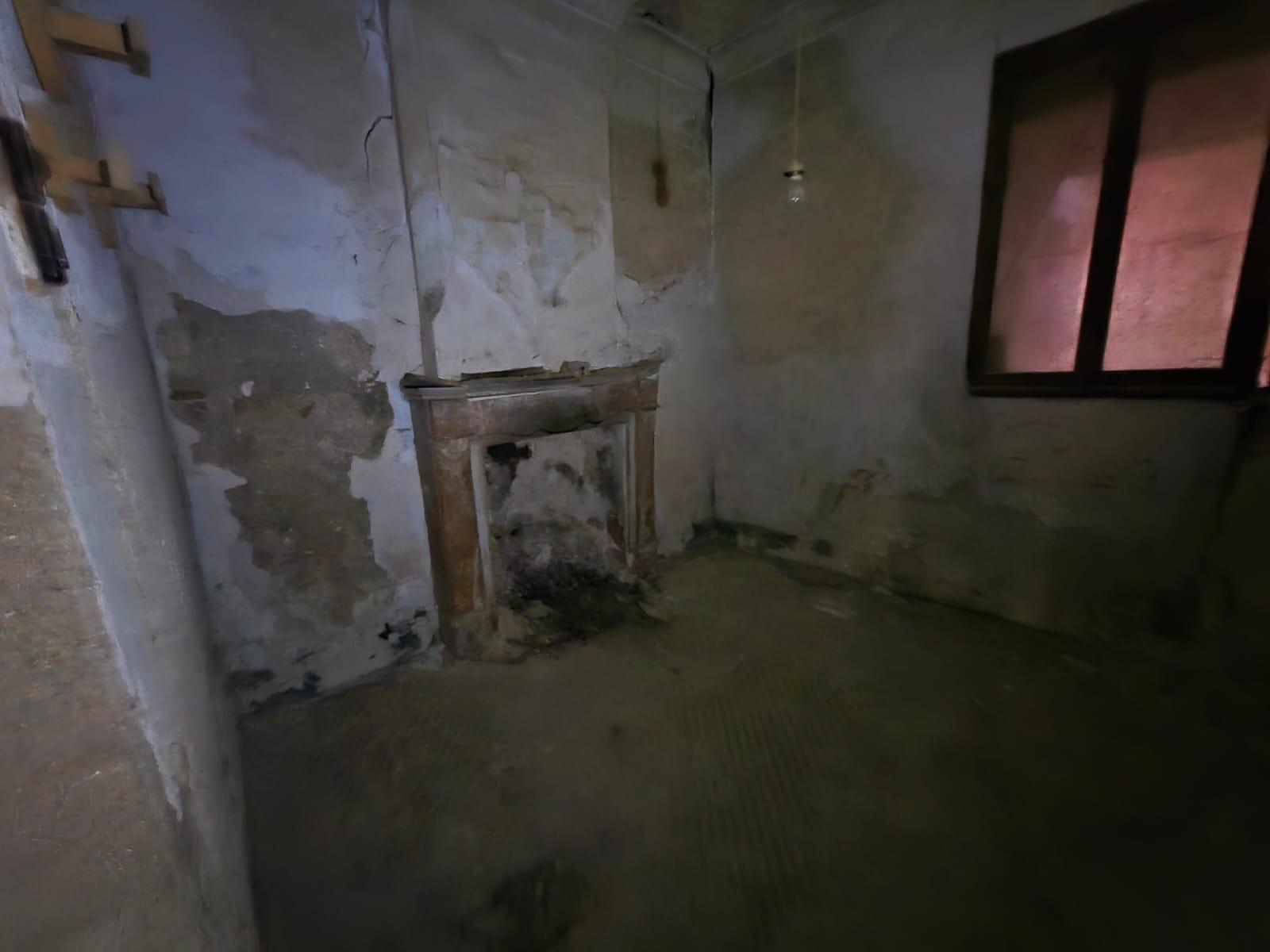 Imagen 4 Casa Adosada en venta en Villena / Casa adosada para reformar junto Casa de la Cultura