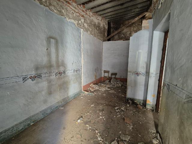 Imagen 12 Inmueble 299411 - Casa Adosada en venta en Villena / Casa adosada para reformar junto Casa de la Cultura