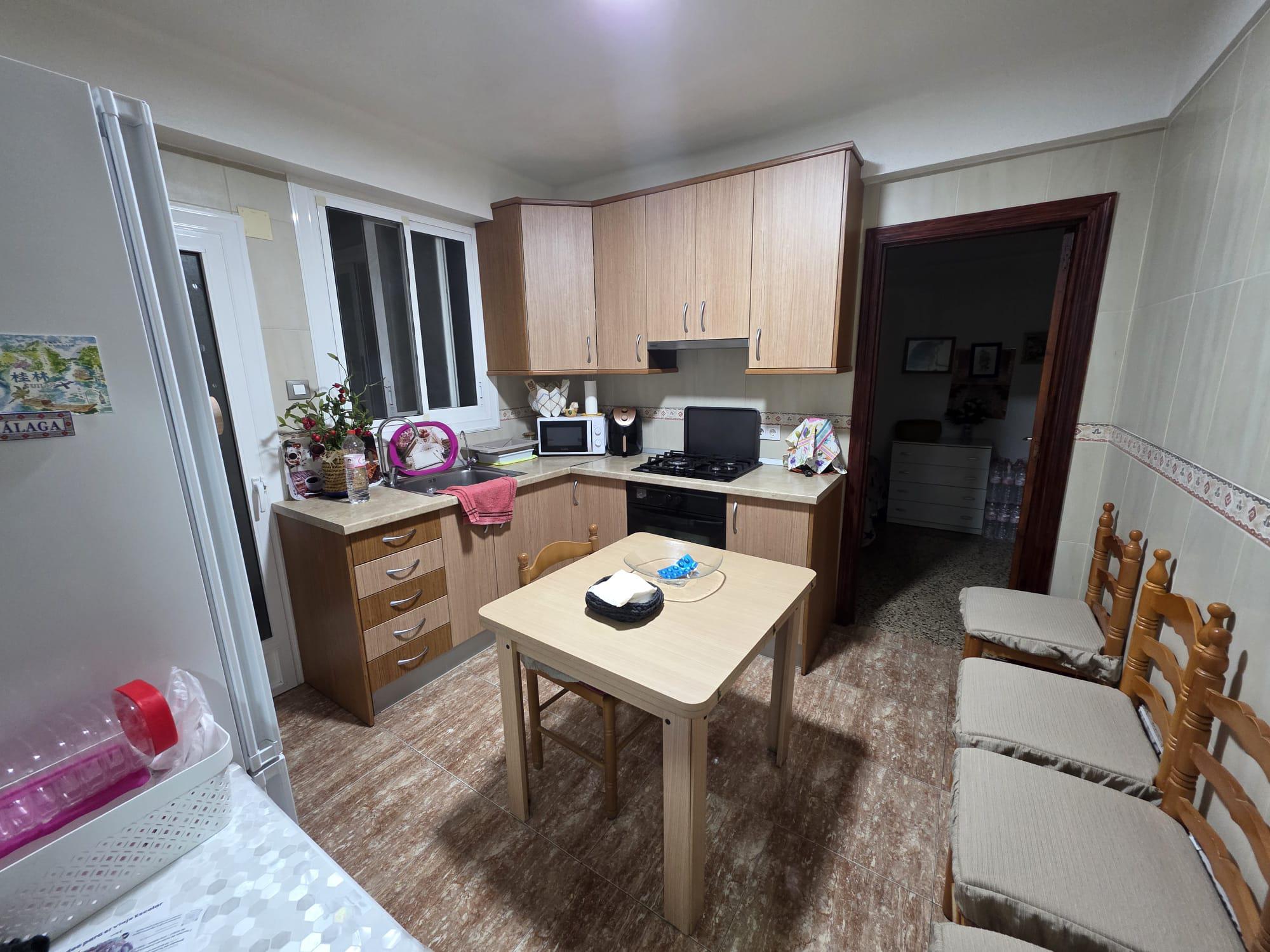 Imagen 1 Apartamento en venta en Elda / Piso 2º sin ascensor zona San Pascual - Avda. de Ronda