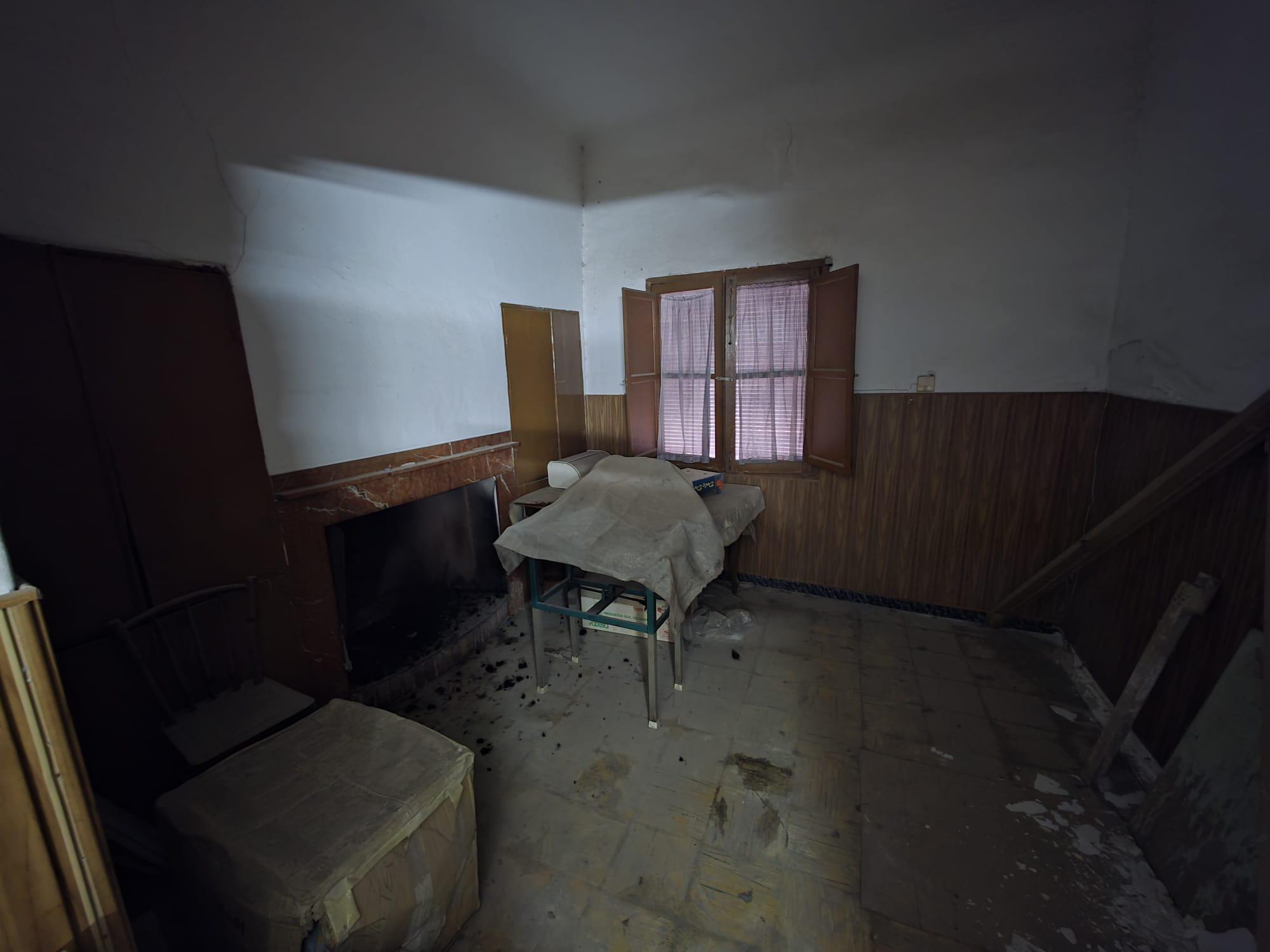 Imagen 7 Casa Adosada en venta en Monforte Del Cid / Casa adosada para reformar junto Plaza San Pascual