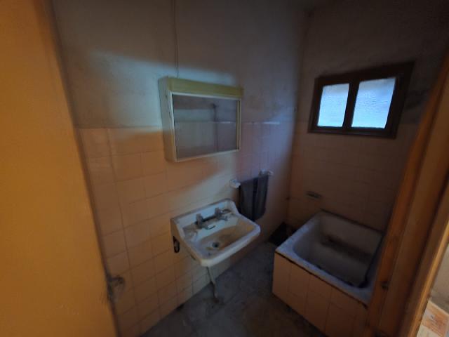 Imagen 8 Inmueble 300151 - Casa Adosada en venta en Monforte Del Cid / Casa adosada para reformar junto Plaza San Pascual