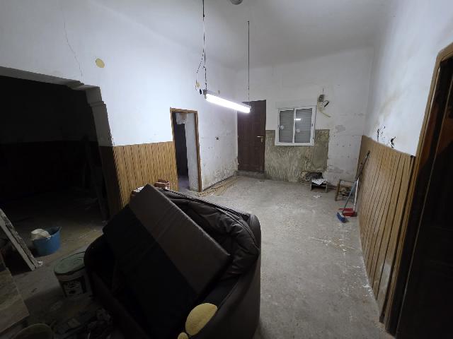 Imagen 3 Inmueble 300151 - Casa Adosada en venta en Monforte Del Cid / Casa adosada para reformar junto Plaza San Pascual