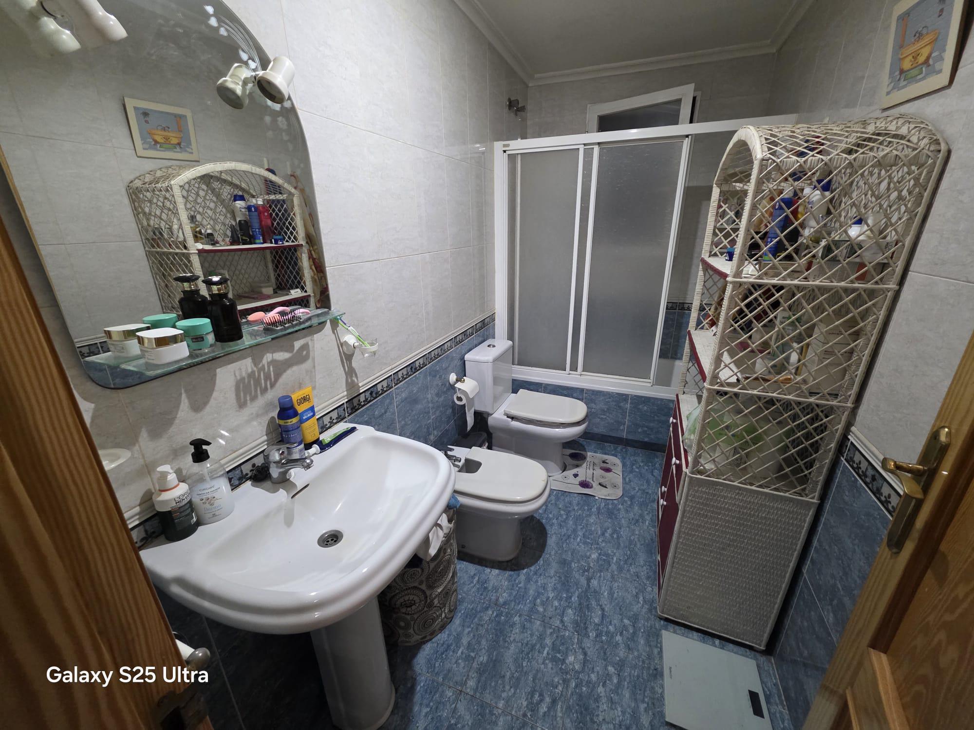 Imagen 12 Apartamento en venta en Sax / Piso 1º con ascensor y garaje, zona Gran Vía - Hiperber