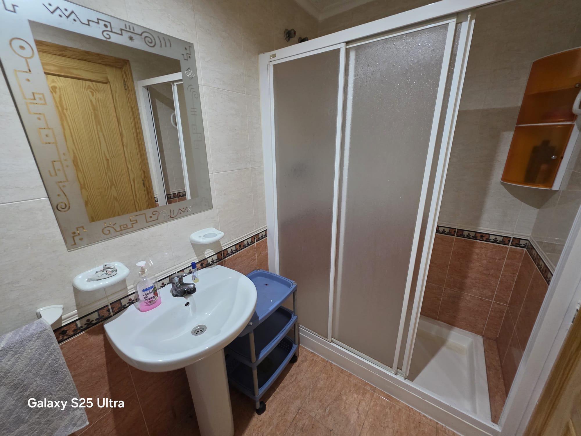 Imagen 23 Apartamento en venta en Sax / Piso 1º con ascensor y garaje, zona Gran Vía - Hiperber