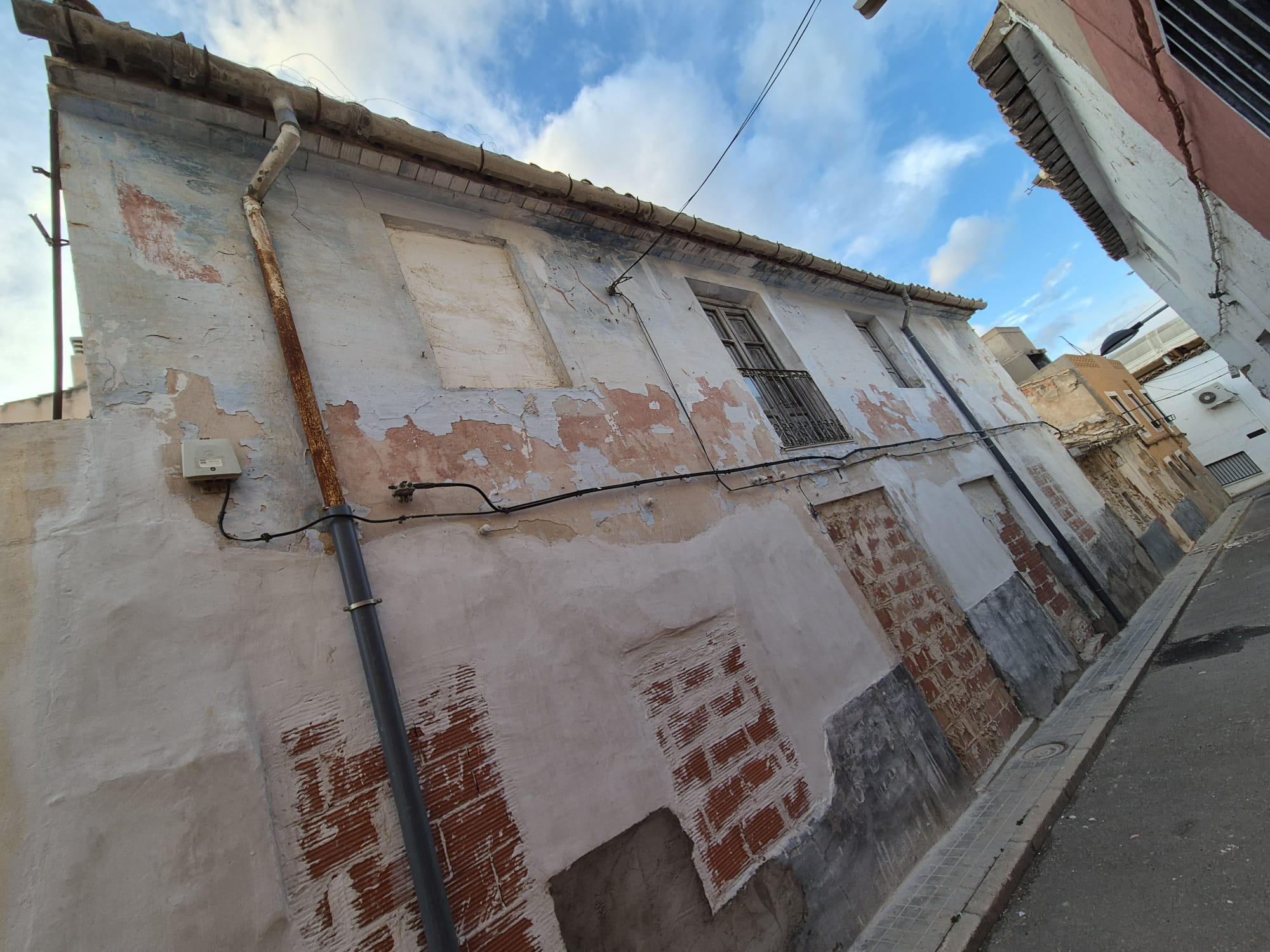 Imagen 1 Casa Pareada en venta en Villena / Casa pareada para reformar, zona ermita de San Antón