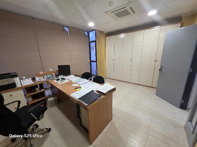 Imagen 6 Inmueble 300419 - Casa Pareada en venta en Elda / Edf. oficinas para hacer viviendas zona P. Nacional