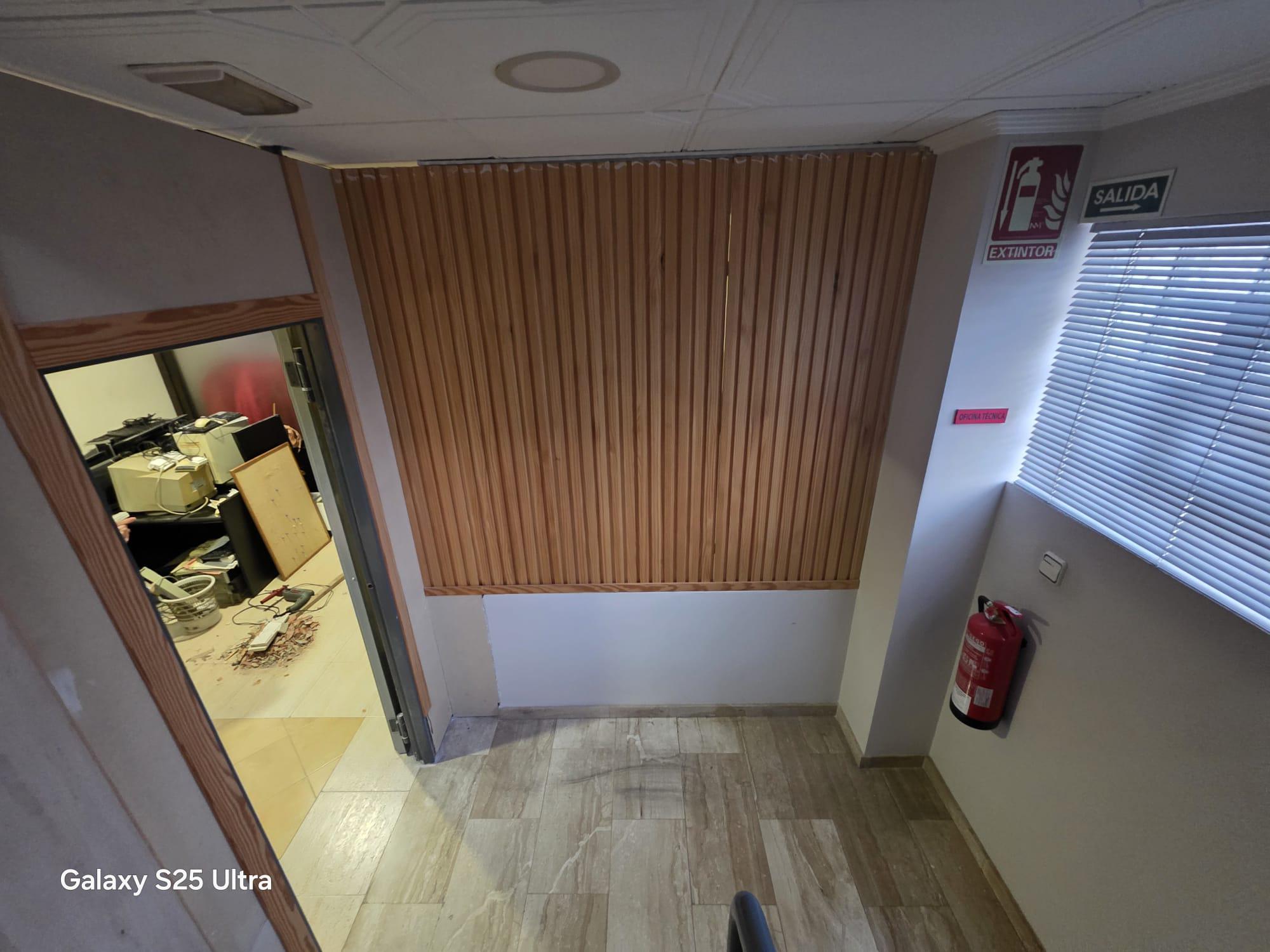 Imagen 7 Oficina Comercial en venta en Elda / Edificio de oficinas de 4 plantas totalmente instalado