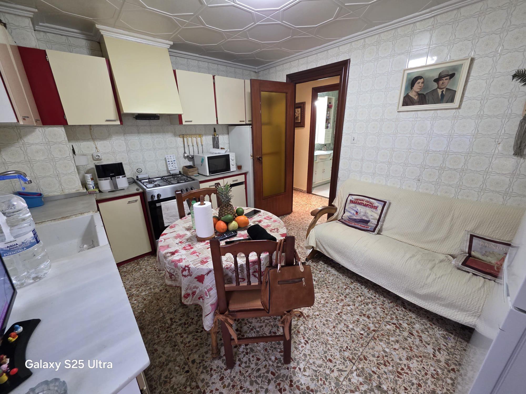 Imagen 10 Apartamento en venta en Elda / Piso 4º sin ascensor, zona Jaime Balmes-Avda. de Madrid