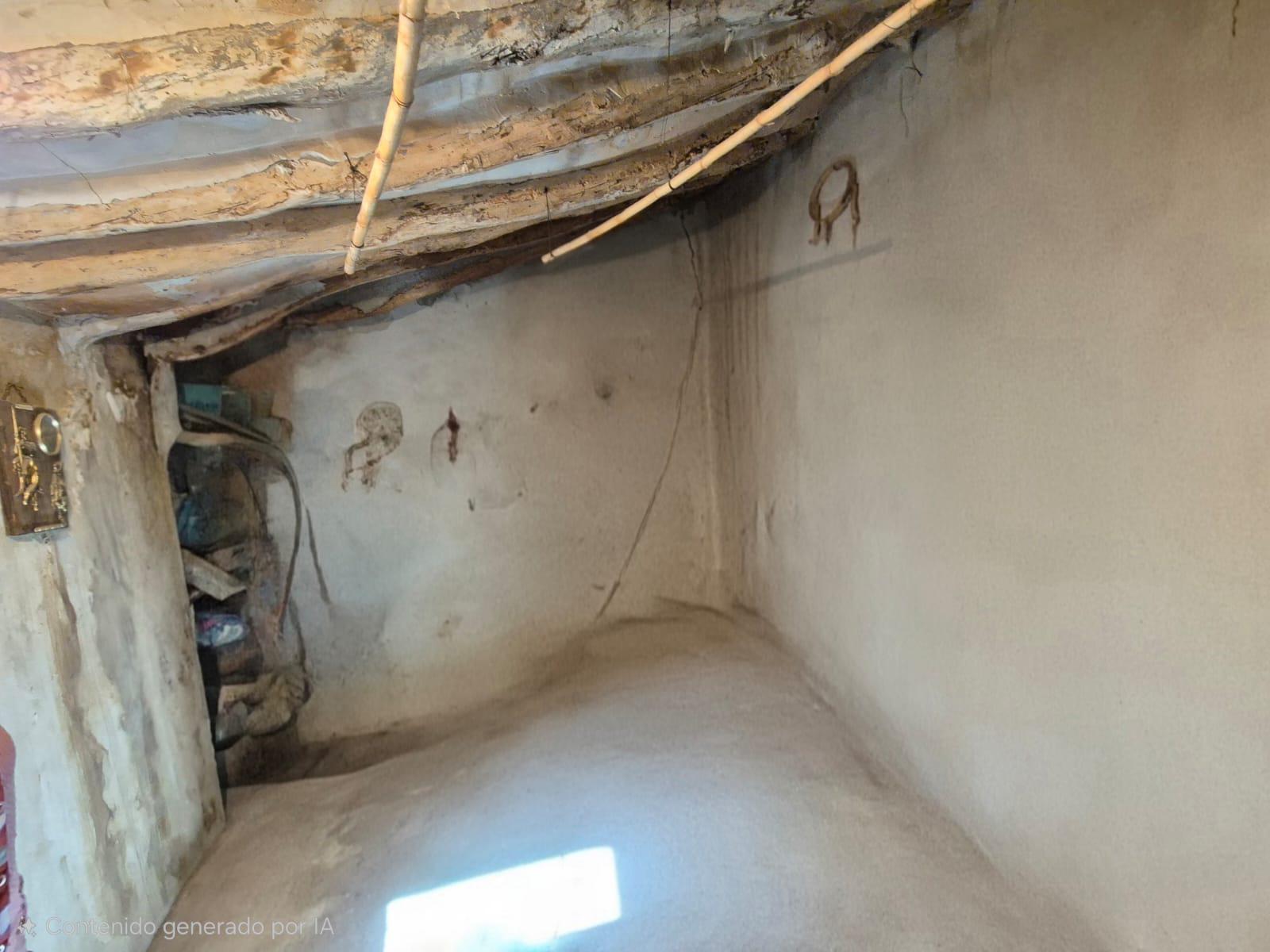 Imagen 9 Casa Adosada en venta en Pinós El/pinoso / Casa adosada esquinera junto a calle Maisonnave