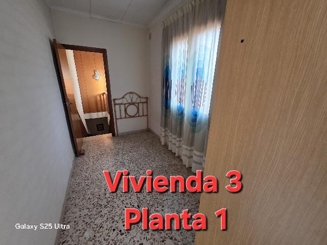 Imagen 33 Inmueble 300653 - Casa Pareada en venta en Petrer / Parcela urbana con 3 viviendas junto parque 9 d´Octubre