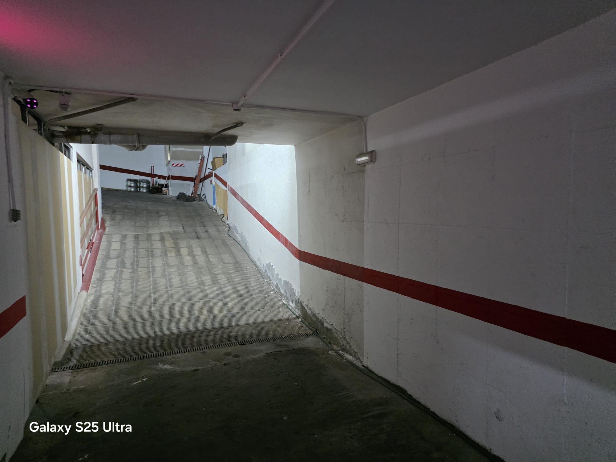 Imagen 5 Parking Coche en venta en Elda / Parking completo en un edificio Pza. de Toros-Policía