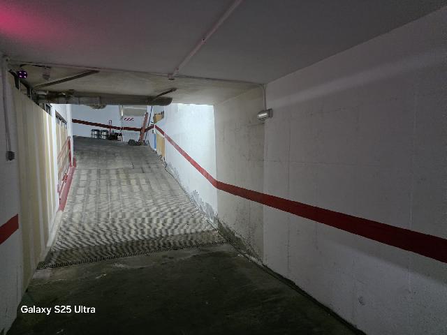 Imagen 5 Inmueble 300791 - Parking Coche en venta en Elda / Parking completo en un edificio Pza. de Toros-Policía