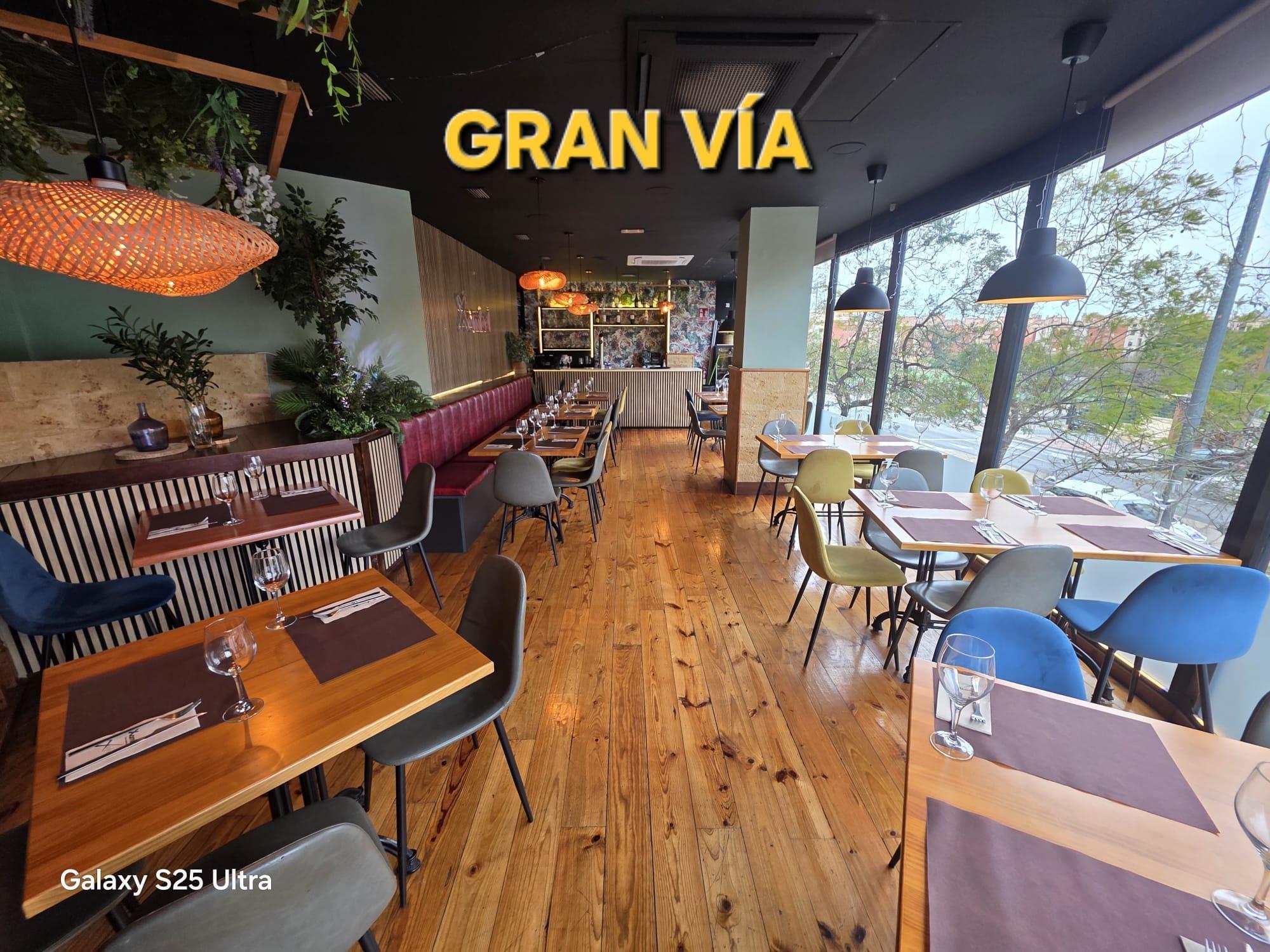 Imagen 2 Local Comercial en alquiler en Alicante/alacant / Restaurante a pleno rendimiento situado ...