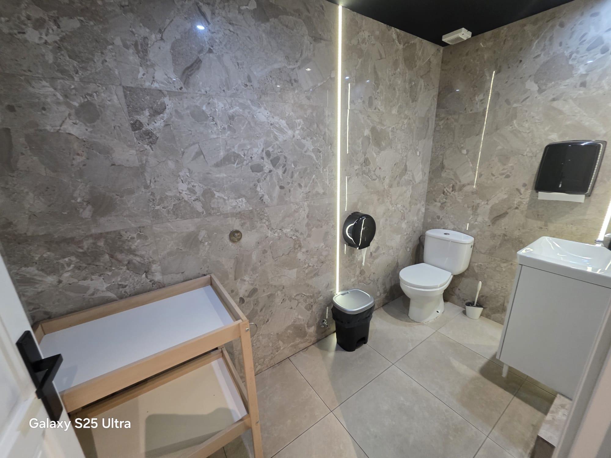 Imagen 11 Local Comercial en alquiler en Alicante/alacant / Restaurante a pleno rendimiento situado ...