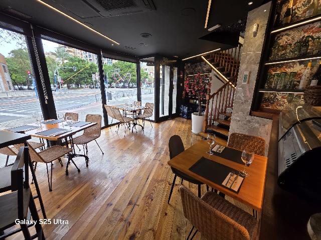 Imagen 6 Inmueble 300795 - Local Comercial en alquiler en Alicante/alacant / Restaurante a pleno rendimiento situado ...