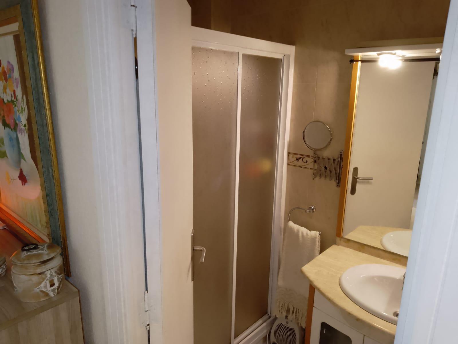 Imagen 33 Apartamento en venta en Elda / Piso con ascensor situado en la misma Gran Avenida