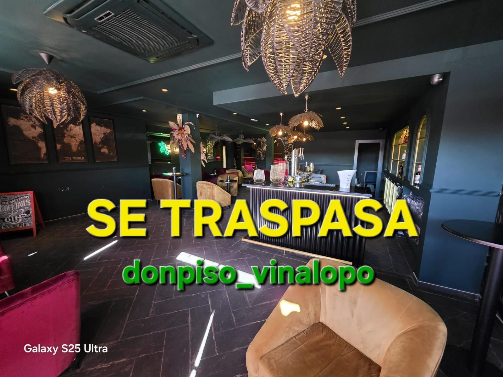 Imagen 1 Local Comercial en alquiler en Petrer / Cafetería en traspaso en la misma Avda. Reina Sofía