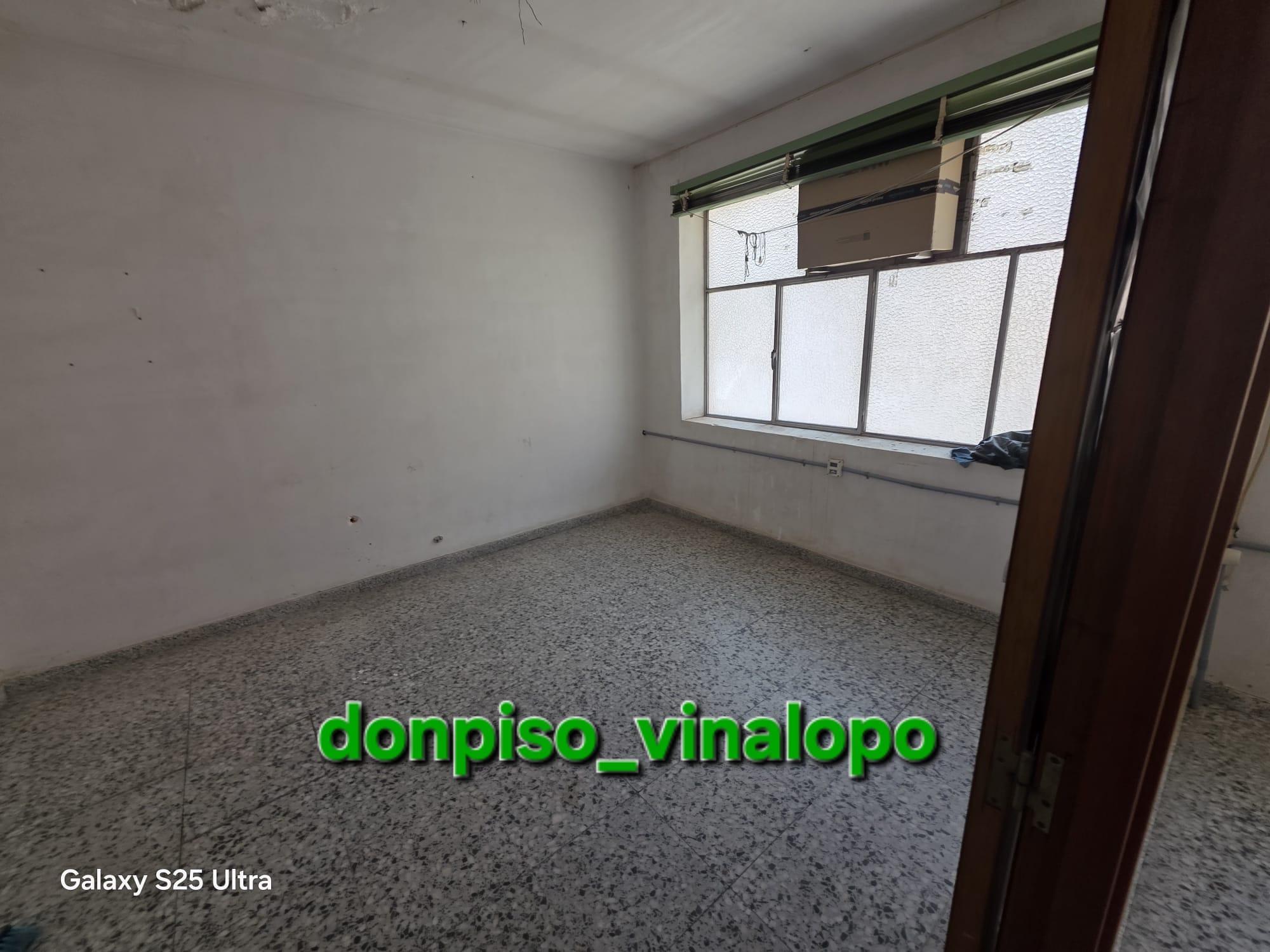 Imagen 2 Local Industrial en venta en Petrer / Nave industrial en suelo urbano, solar de 247 m2, esqui