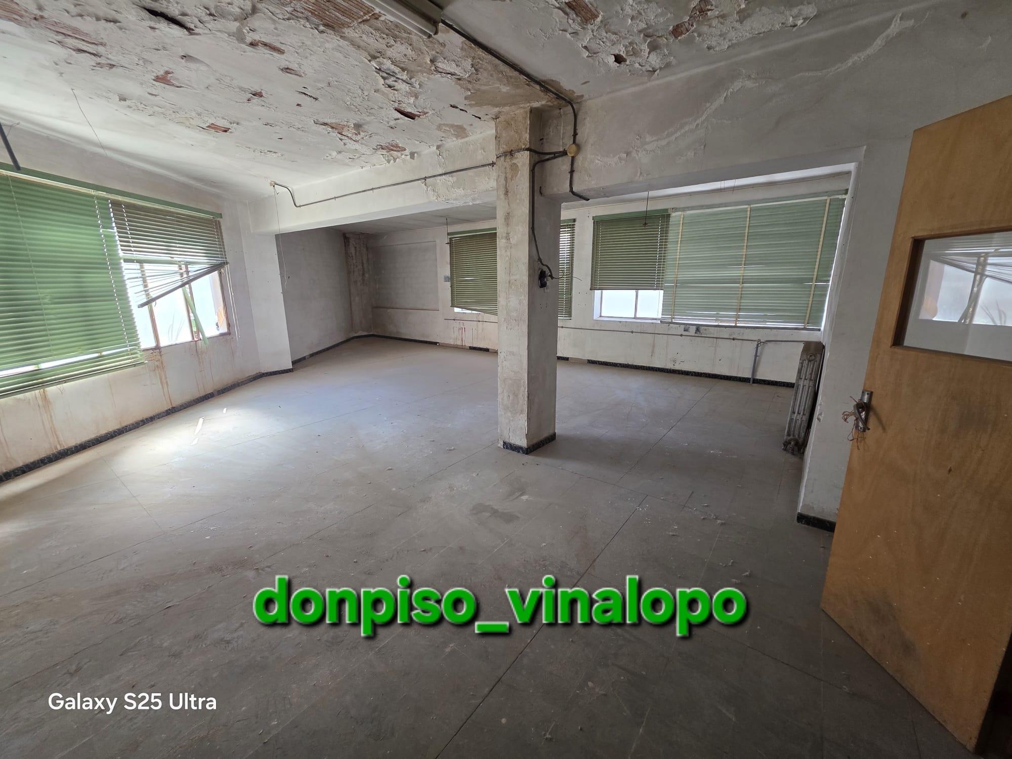 Imagen 12 Local Industrial en venta en Petrer / Nave industrial en suelo urbano, solar de 247 m2, esqui