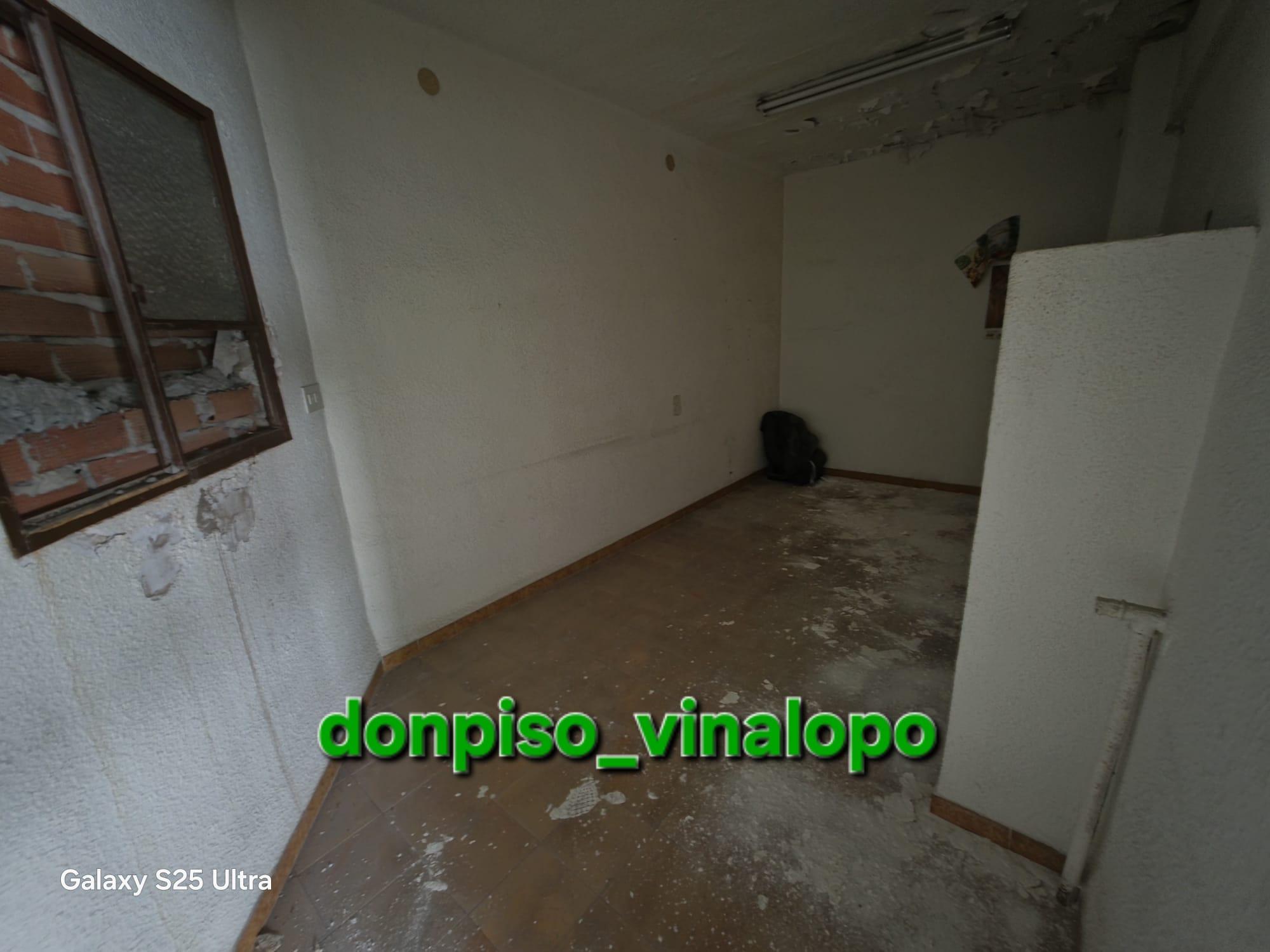 Imagen 13 Local Industrial en venta en Petrer / Nave industrial en suelo urbano, solar de 247 m2, esqui