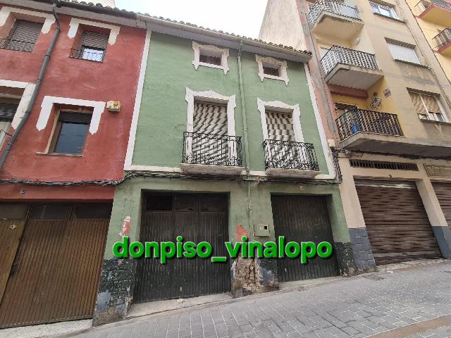 Imagen 1 Inmueble 301212 - Casa Adosada en venta en Villena / Casa adosada junto Iglesia de Santa María y calle Nueva