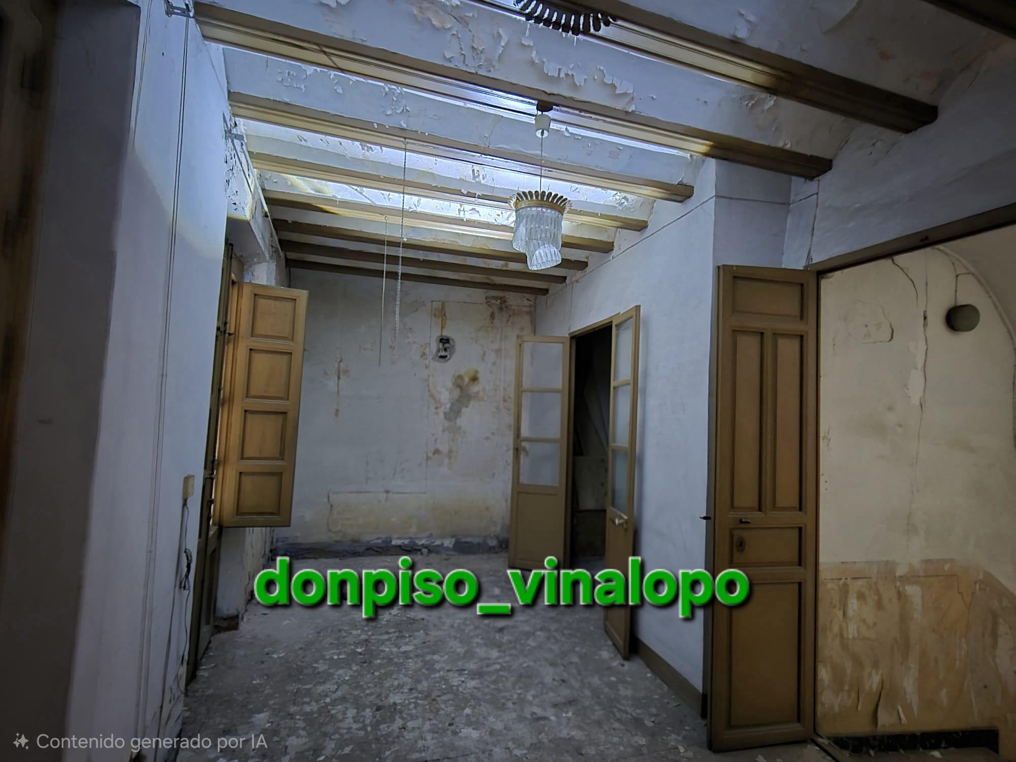 Imagen 10 Casa Adosada en venta en Villena / Casa adosada junto Iglesia de Santa María y calle Nueva
