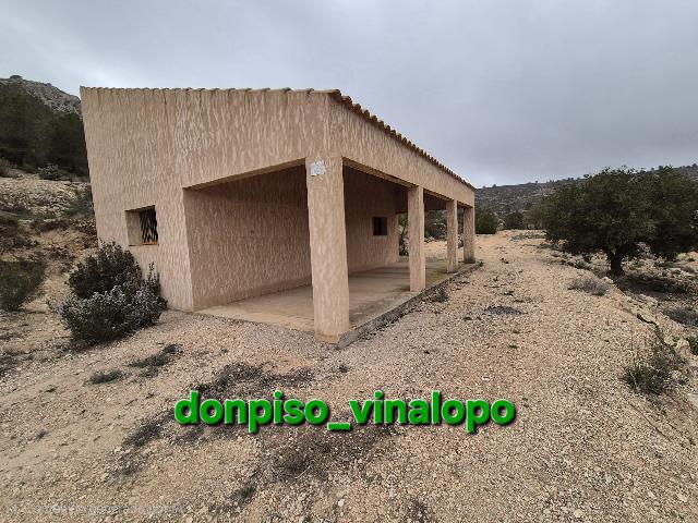 Imagen 1 Inmueble 301226 - Casa Adosada en venta en Villena / Parcela rústica con caseta en Cª de Biar, La Solana