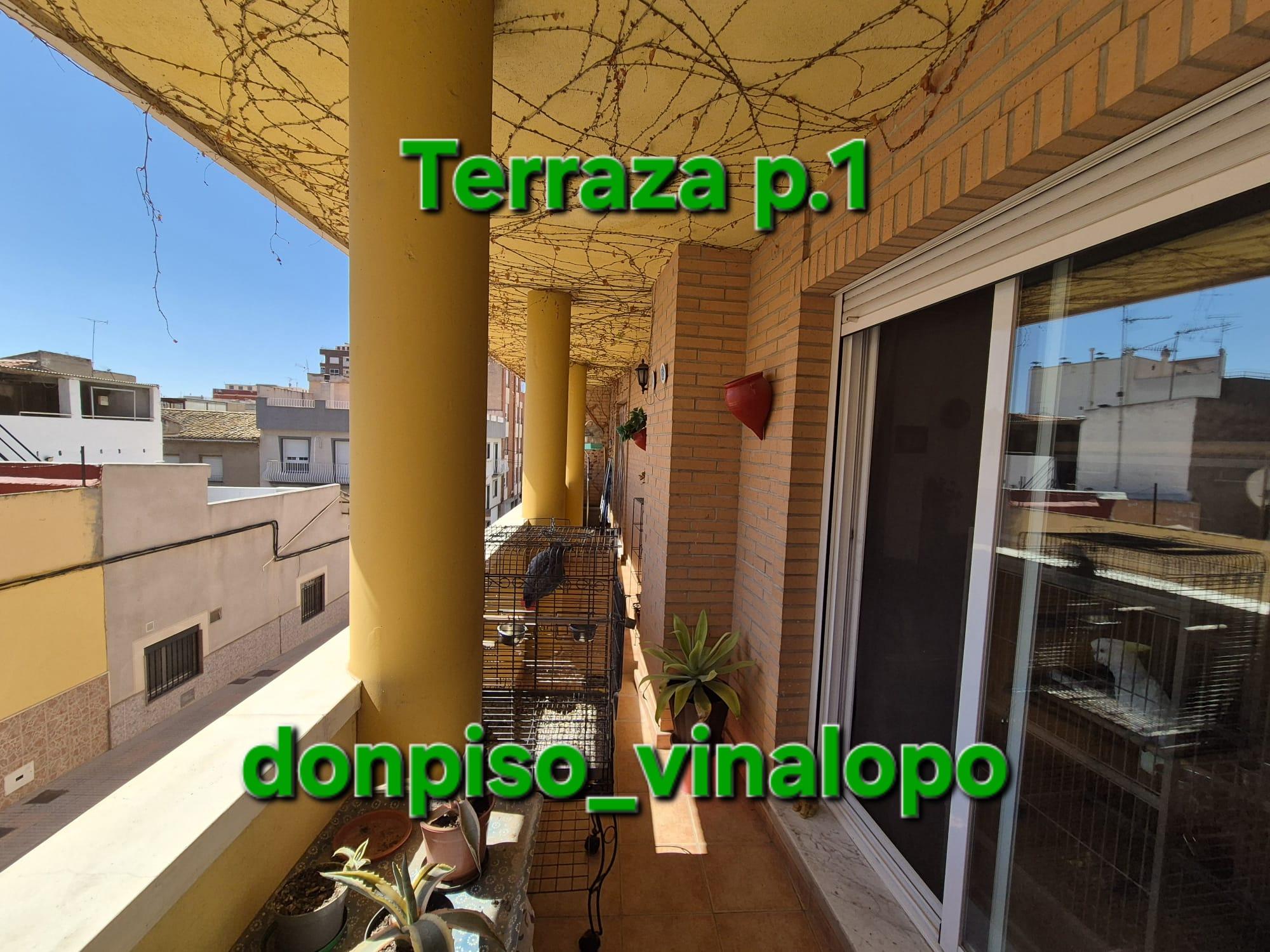 Imagen 12 Casa Adosada en venta en Villena / Adosado a 3 calles de la Avda. de la Constitución