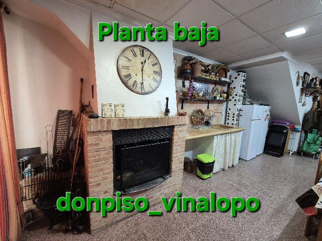 Imagen 33 Inmueble 301820 - Casa Adosada en venta en Villena / Adosado a 3 calles de la Avda. de la Constitución