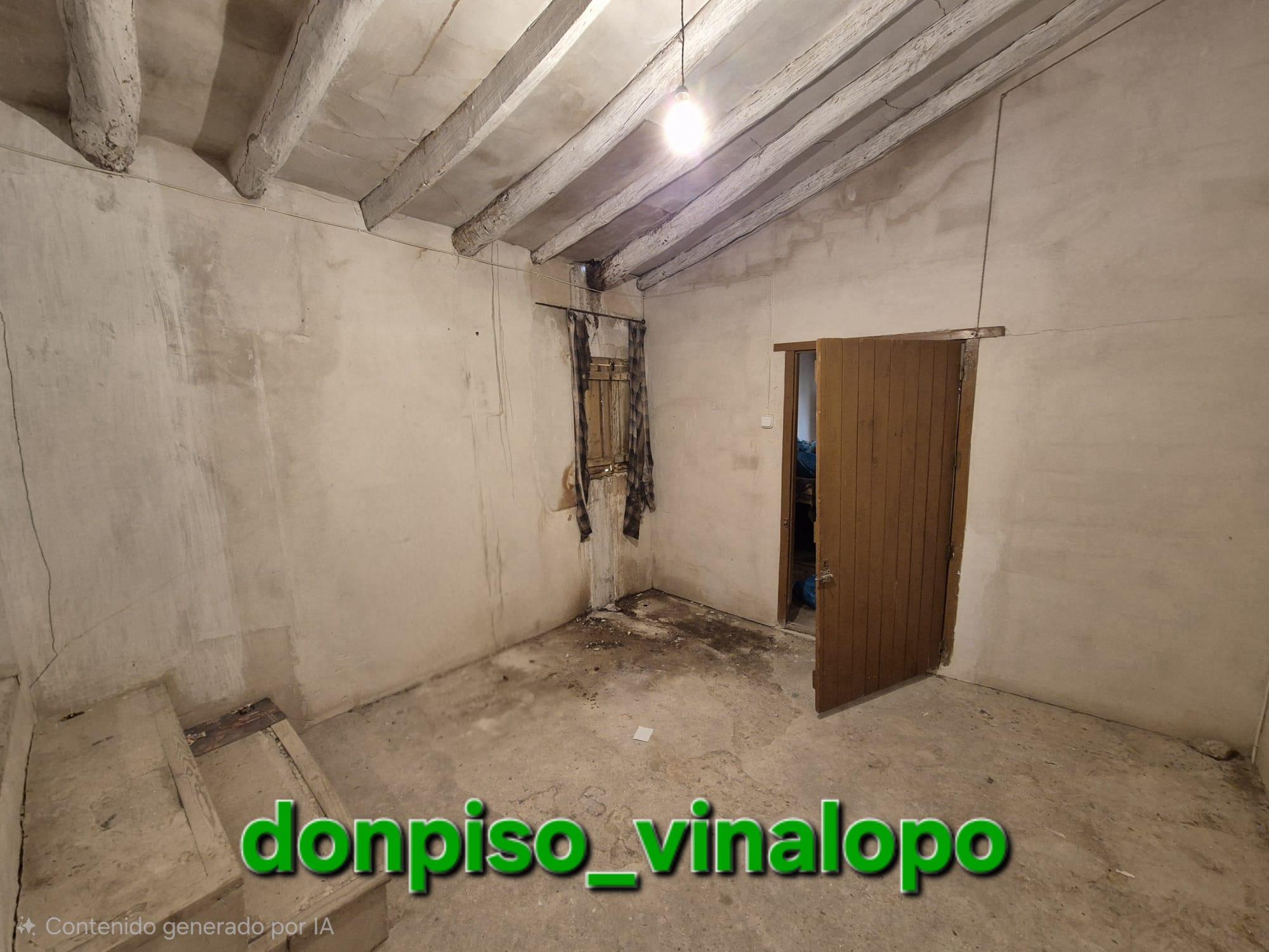Imagen 21 Casa Adosada en venta en Romana La / Casa adosada de 2 plantas junto a la calle Mayor