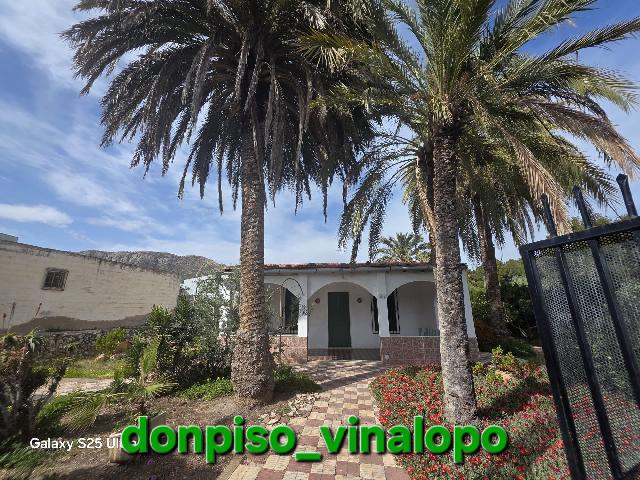 Imagen 1 Inmueble 302095 - Casa Rústica en venta en Elda / Casa de campo con balsa, zona Peter Rives - Finca Lacy