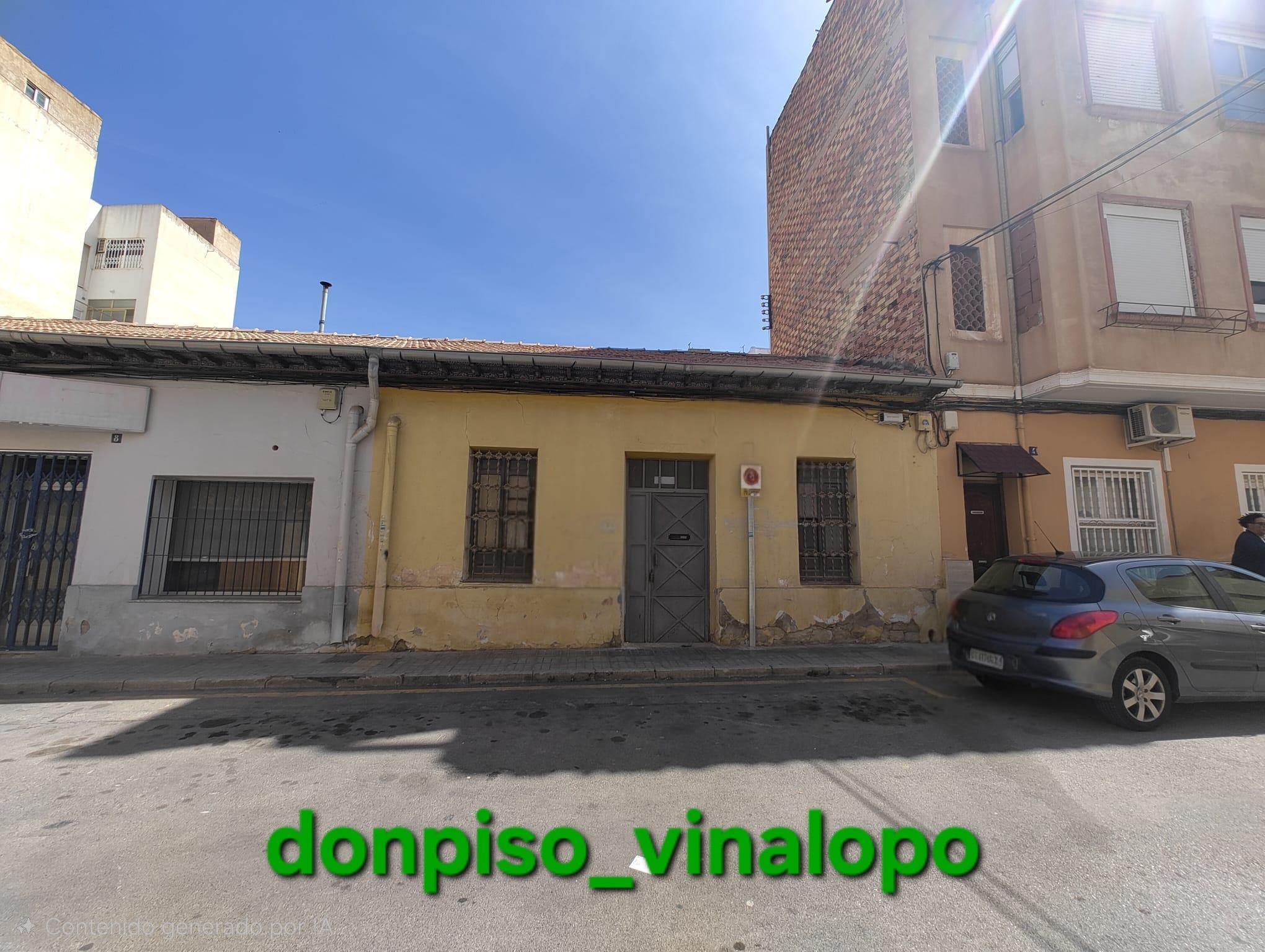 Imagen 1 Casa Adosada en venta en Petrer / Casa adosada para reformar junto Mercado La Frontera