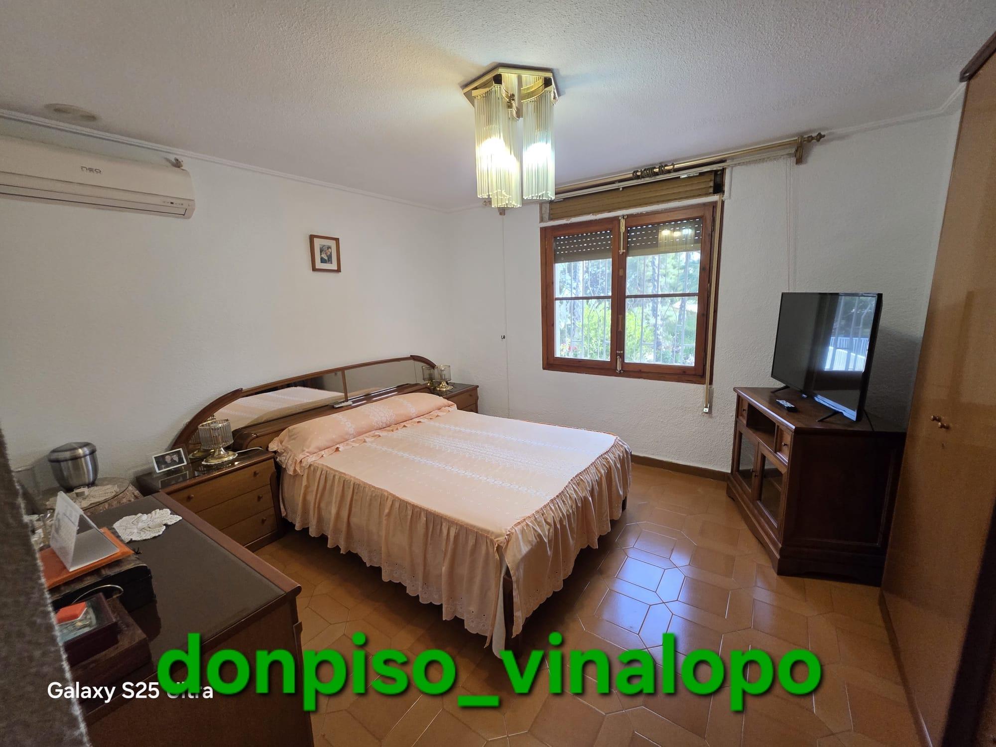 Imagen 13 Casa Rústica en venta en Elche/elx / Chalet con piscina en urbanización Bonavista