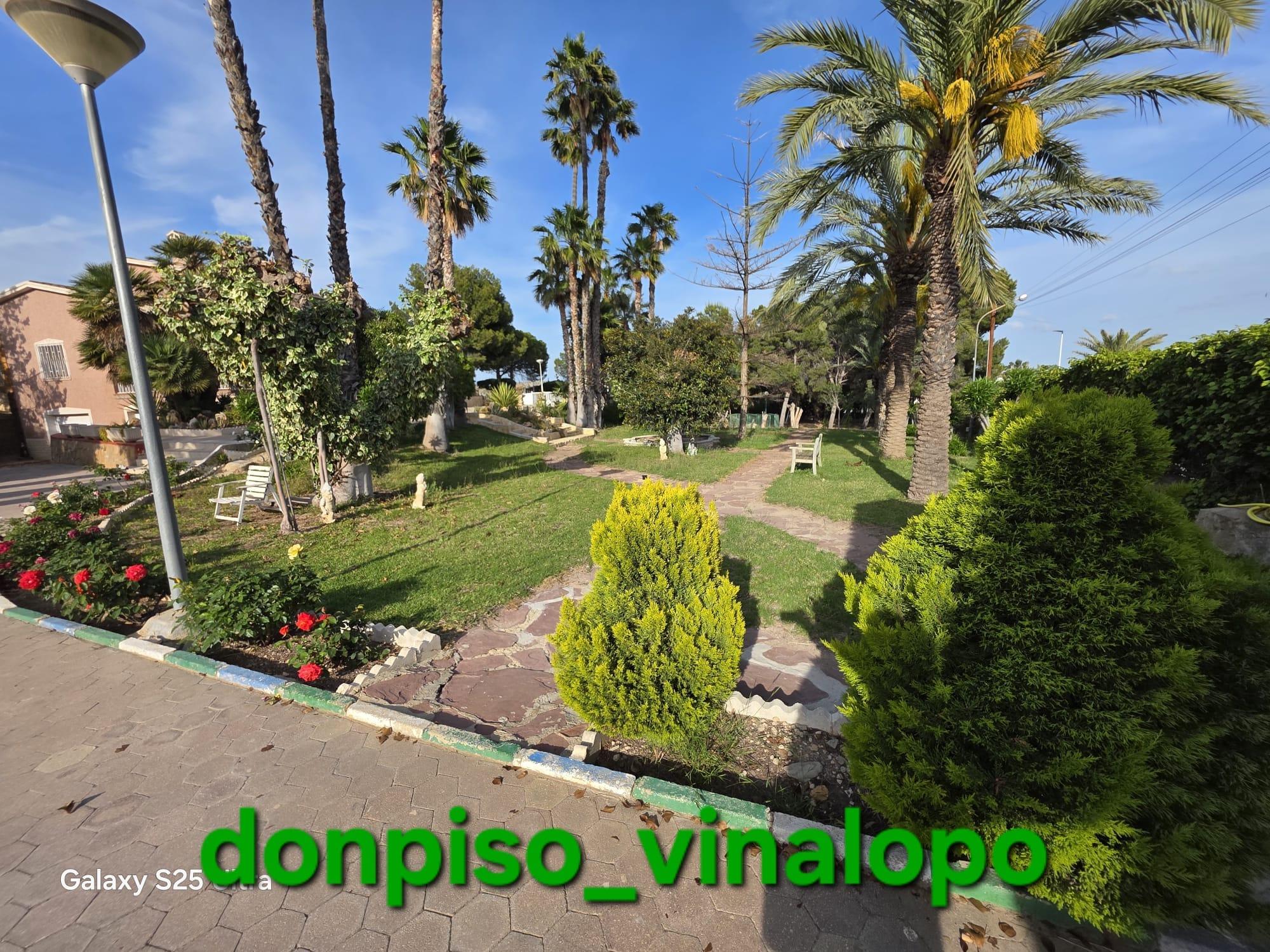 Imagen 5 Casa Rústica en venta en Elche/elx / Chalet con piscina en urbanización Bonavista
