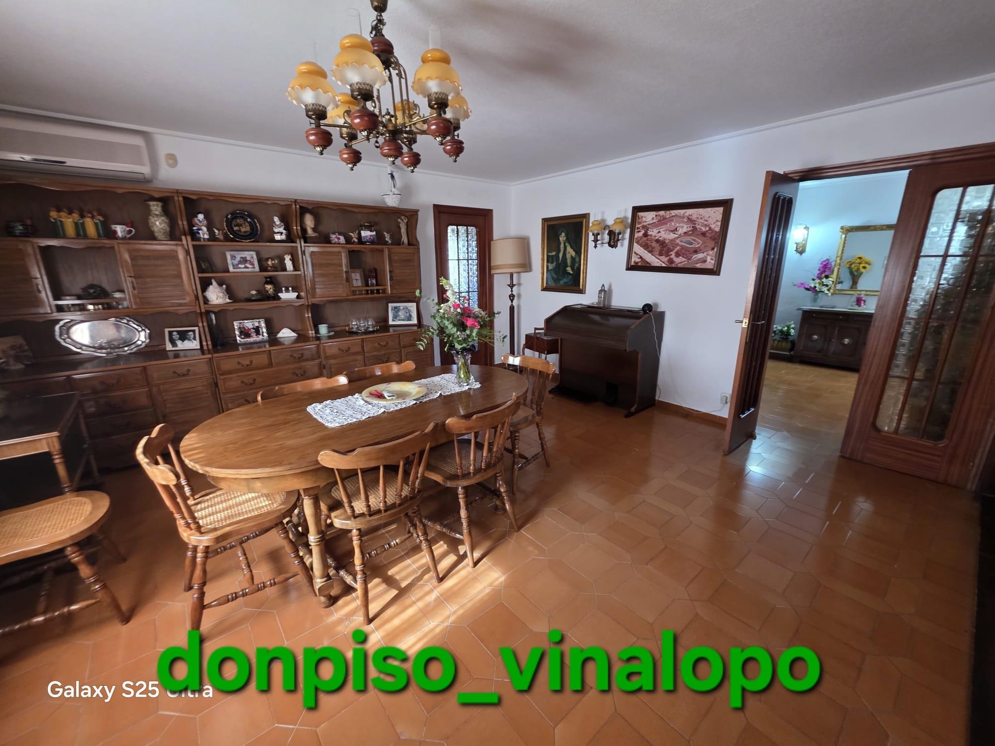 Imagen 8 Casa Rústica en venta en Elche/elx / Chalet con piscina en urbanización Bonavista
