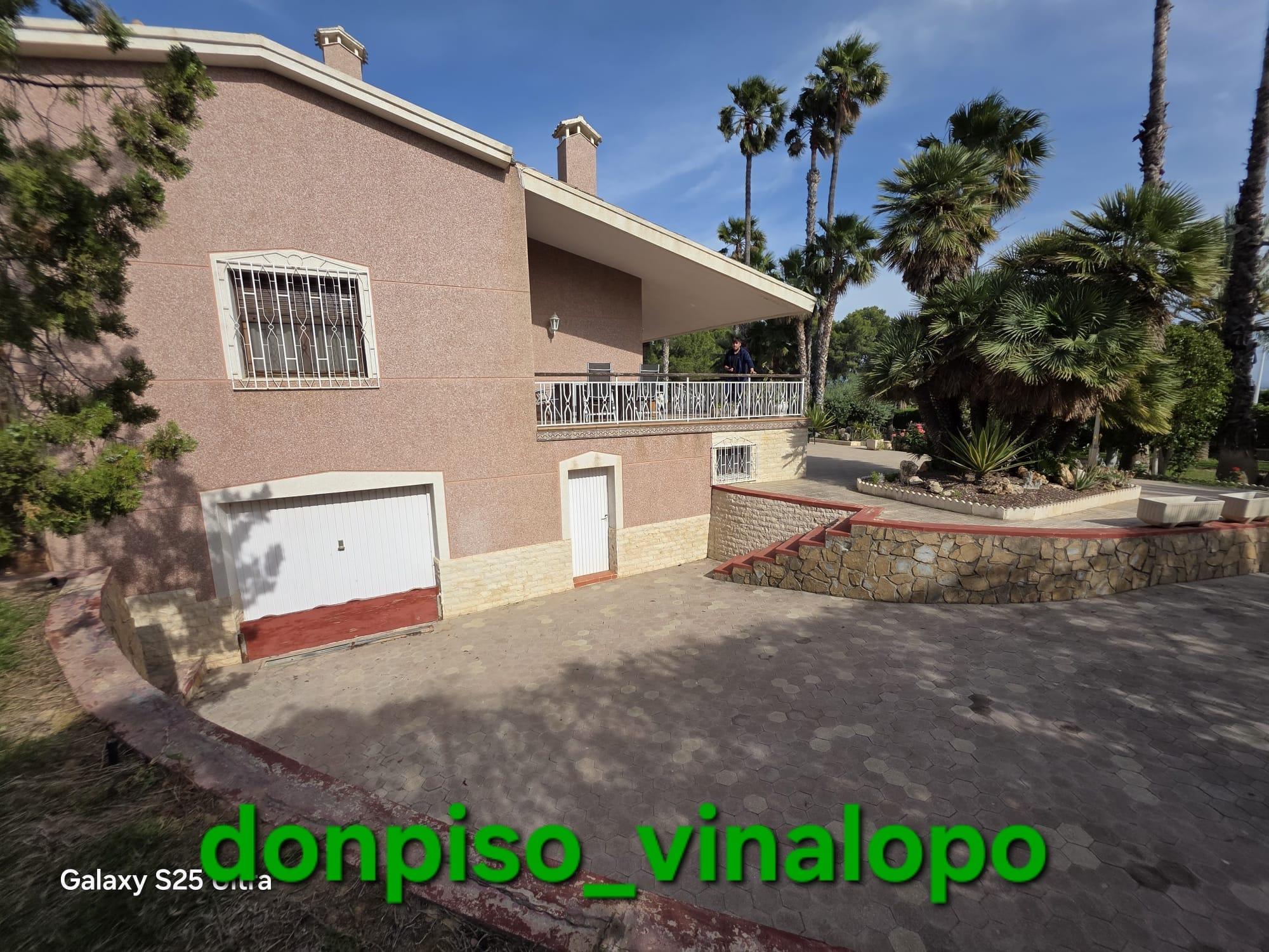 Imagen 28 Casa Rústica en venta en Elche/elx / Chalet con piscina en urbanización Bonavista