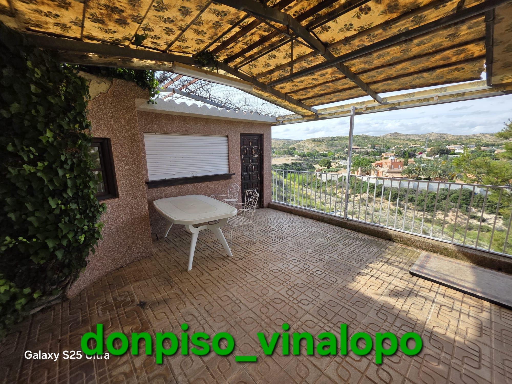 Imagen 32 Casa Rústica en venta en Elche/elx / Chalet con piscina en urbanización Bonavista