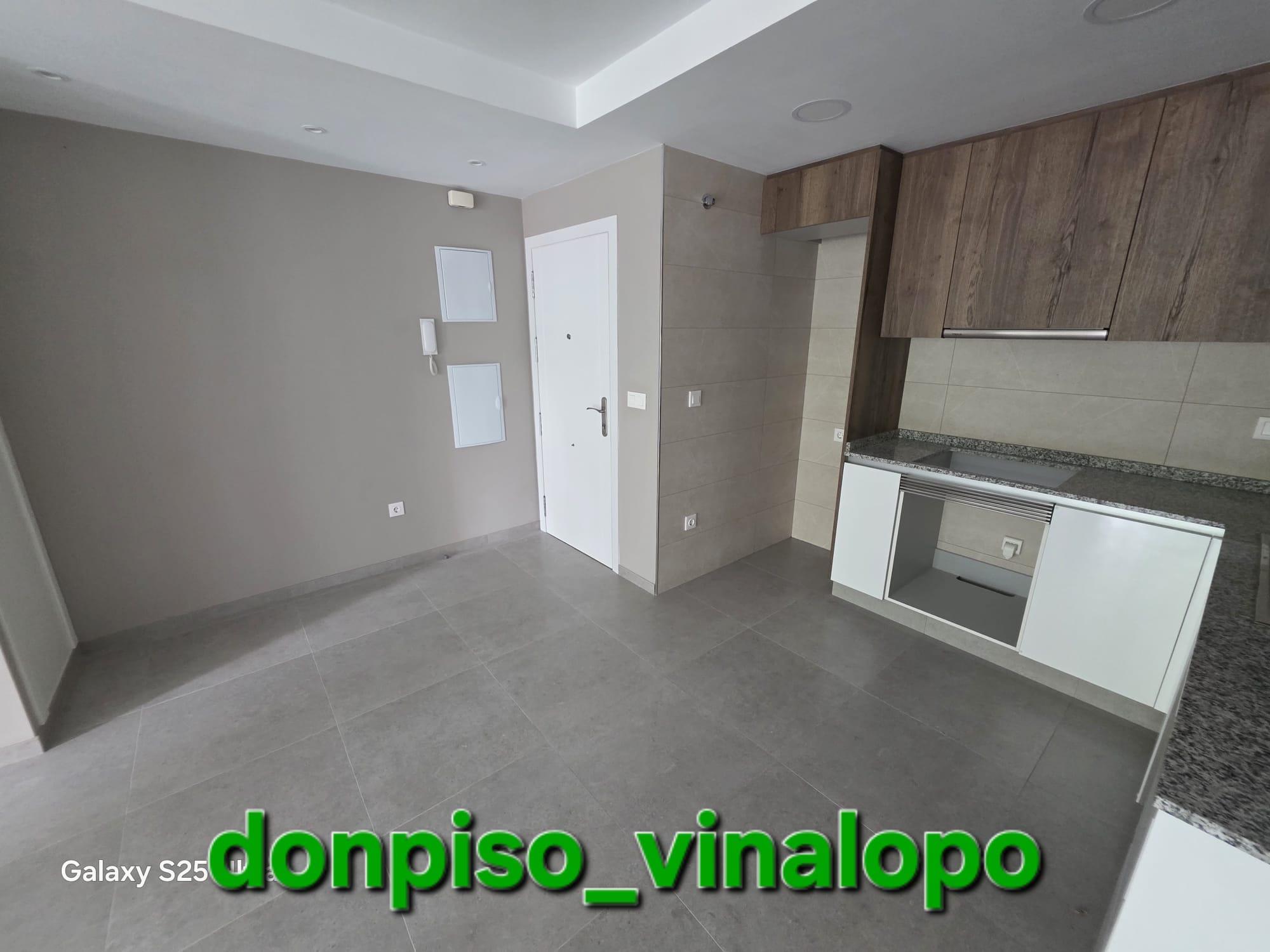 Imagen 1 Apartamento en venta en Elda / Entresuelo a estrenar zona Chapí-San Francisco de Sales