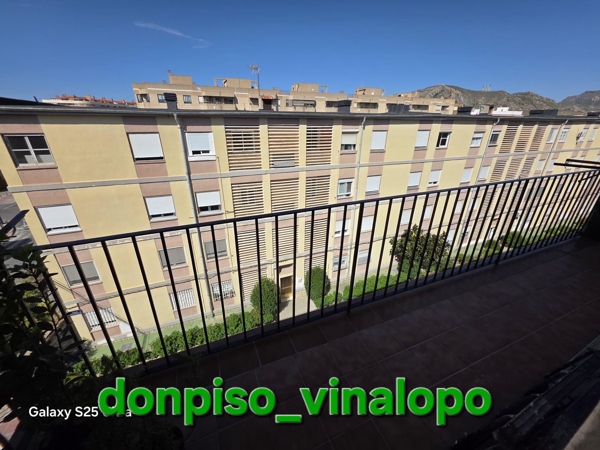 Imagen 2 Apartamento en venta en Elda / Piso 3º sin ascensor e San Francisco de Sales