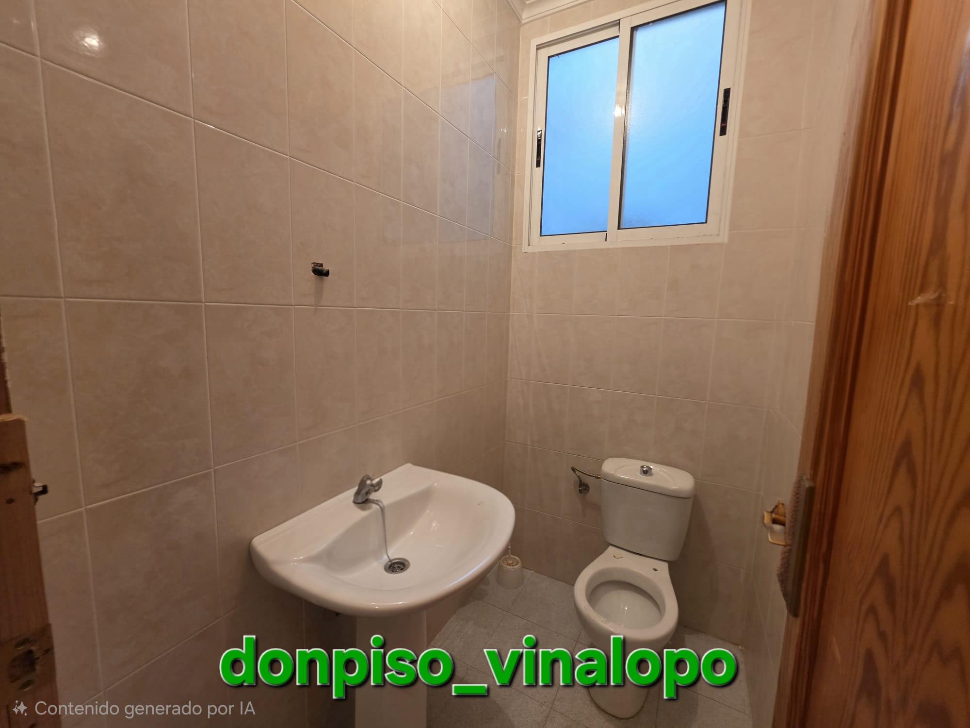 Imagen 6 Casa Adosada en venta en Castalla / Casa adosada céntrica, junto calle Cervantes