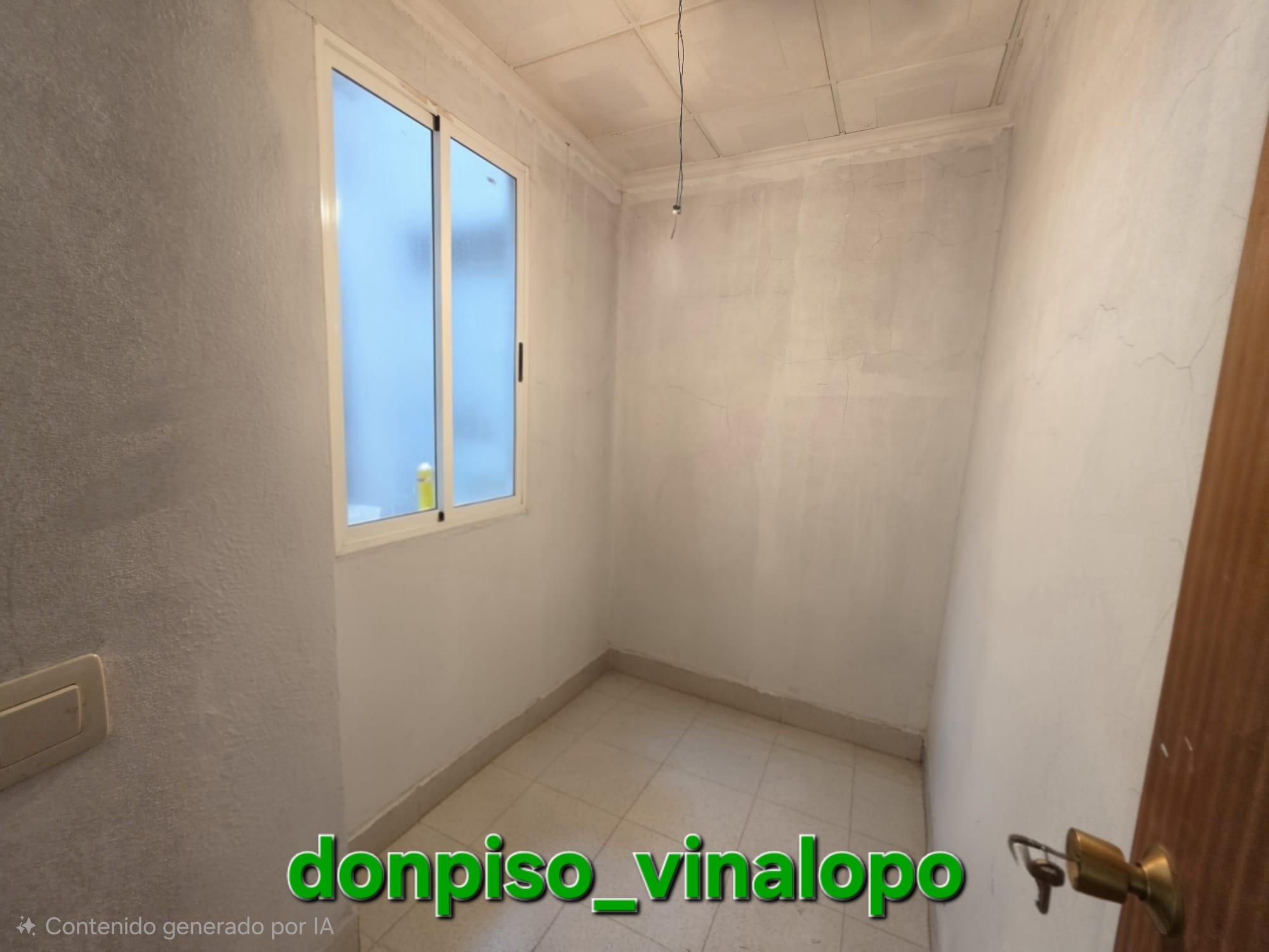 Imagen 7 Casa Adosada en venta en Castalla / Casa adosada céntrica, junto calle Cervantes