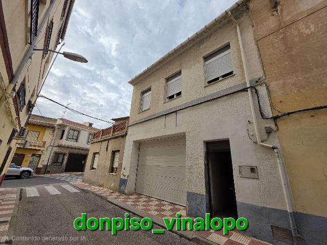 Imagen 1 Inmueble 304648 - Casa Adosada en venta en Castalla / Casa adosada céntrica, junto calle Cervantes