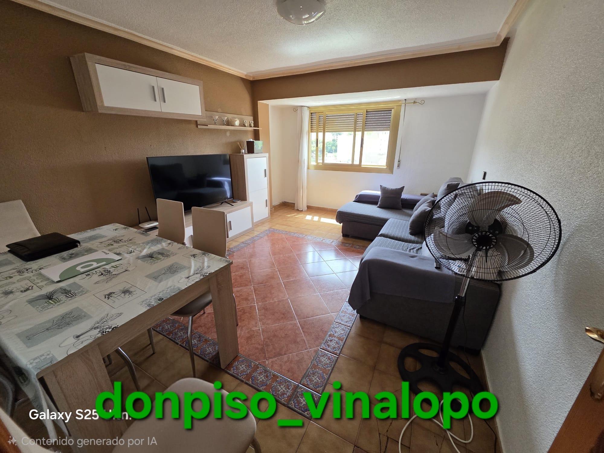 Imagen 3 Apartamento en venta en Elda / Piso 2º sin ascensor, reformado, zona Avenida de Sax.