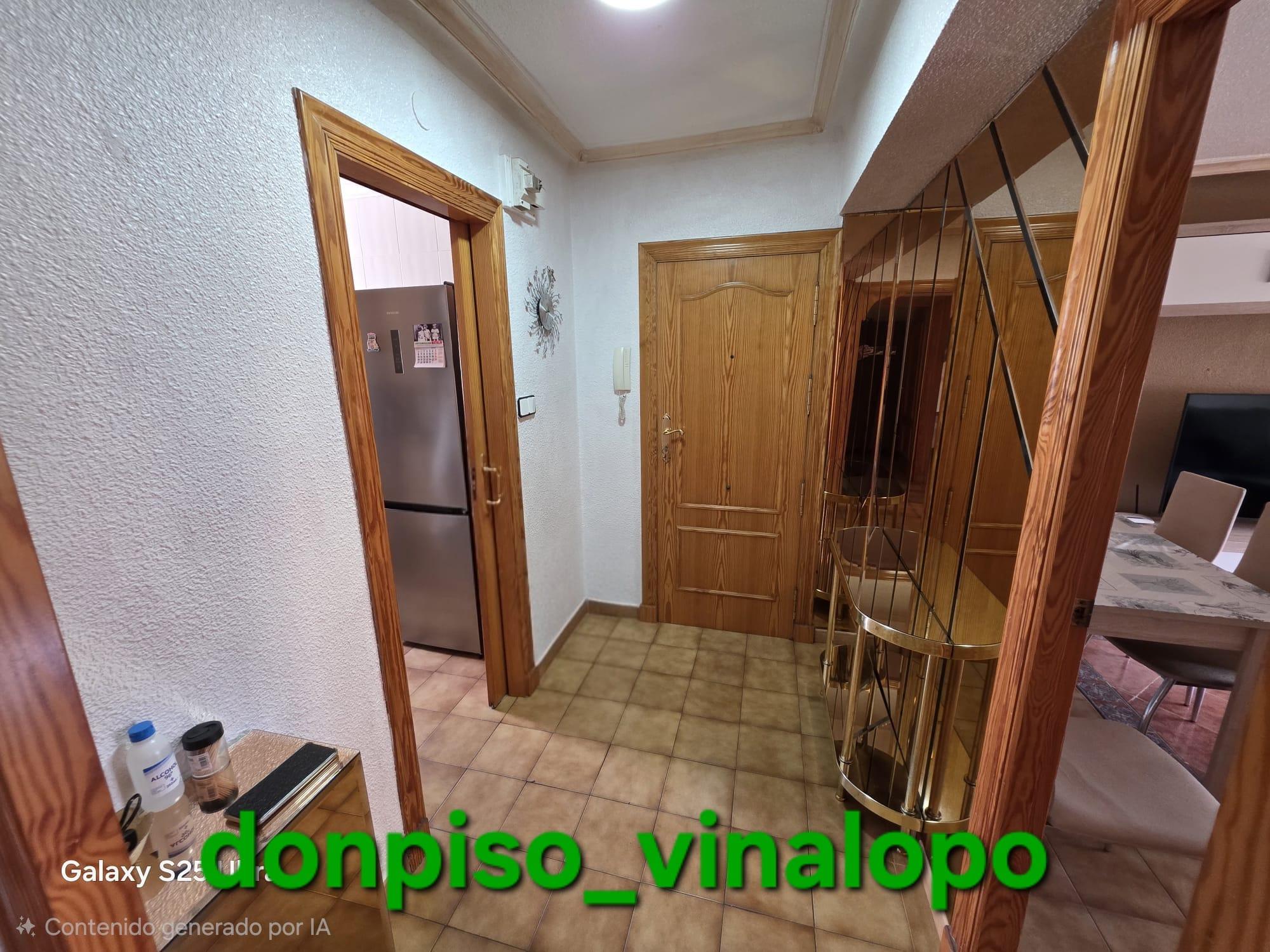 Imagen 4 Apartamento en venta en Elda / Piso 2º sin ascensor, reformado, zona Avenida de Sax.