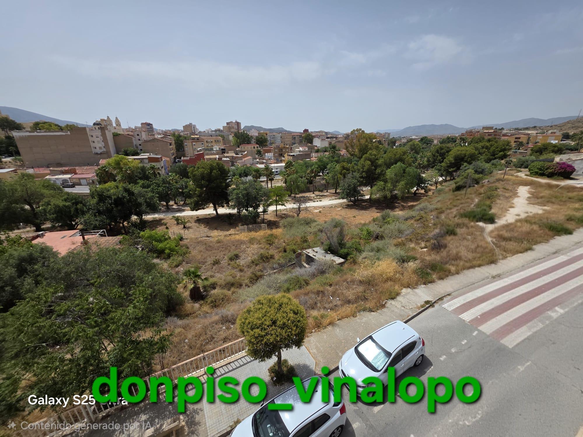 Imagen 16 Apartamento en venta en Elda / Piso 2º sin ascensor, reformado, zona Avenida de Sax.