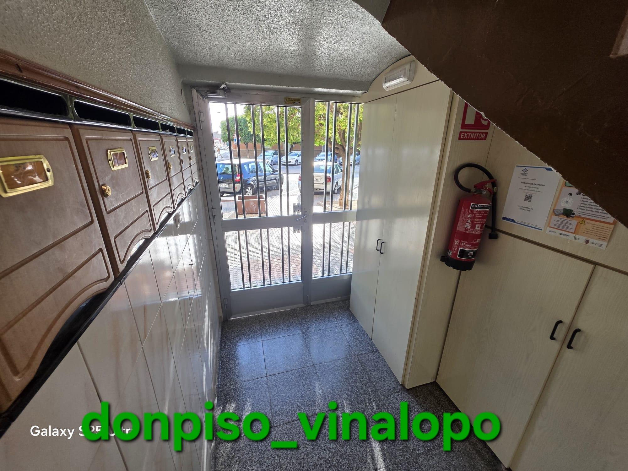 Imagen 22 Apartamento en venta en Villena / En la Avda. Constitución, frente Barrio Constanza