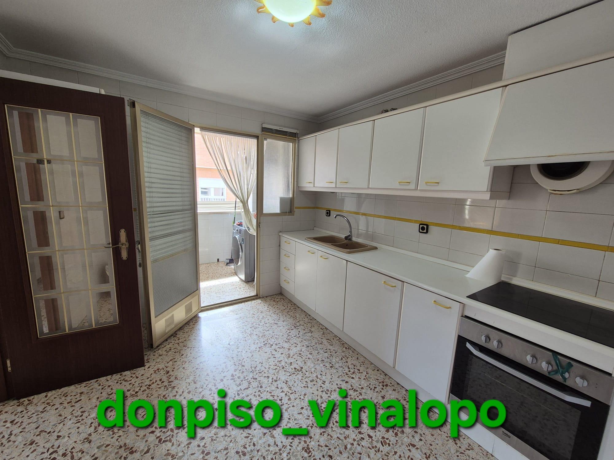 Imagen 11 Apartamento en venta en Elda / Piso 3º con ascensor, esquinero, junto Avda. de Ronda