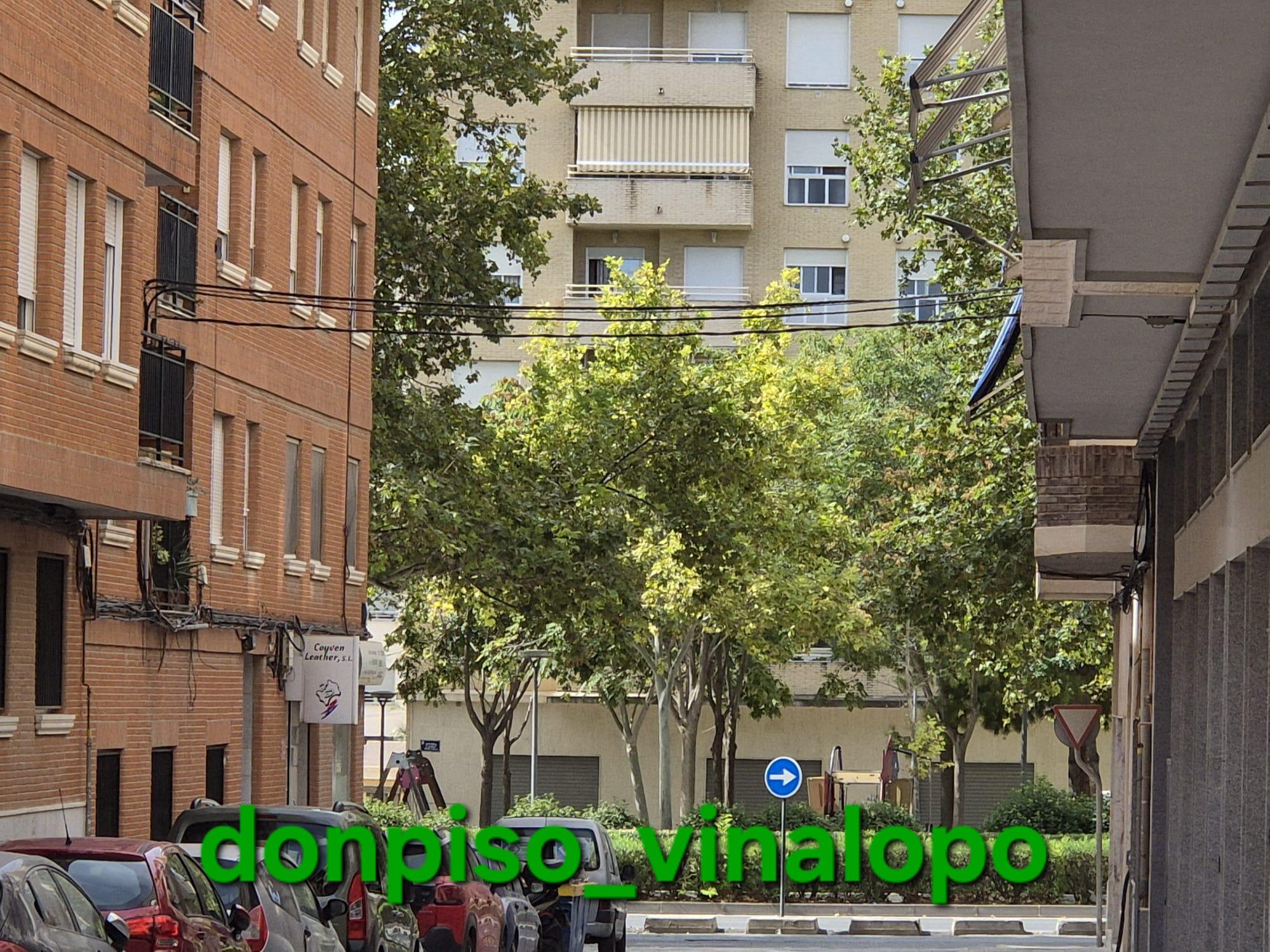 Imagen 24 Apartamento en venta en Elda / Piso 3º con ascensor, esquinero, junto Avda. de Ronda